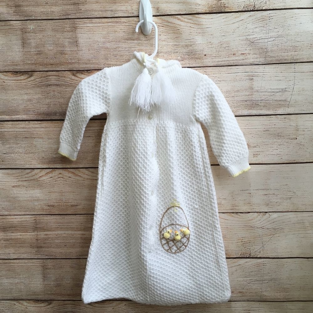 VINTAGE‎ QUILTEX BABY PRAM GOWN IN WHITE SWEATER KNIT